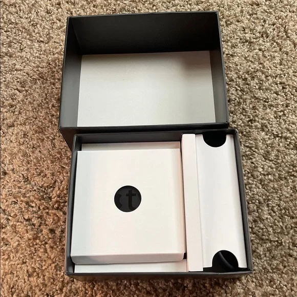 Apple TV Media Player in Black - Picture 4 of 5